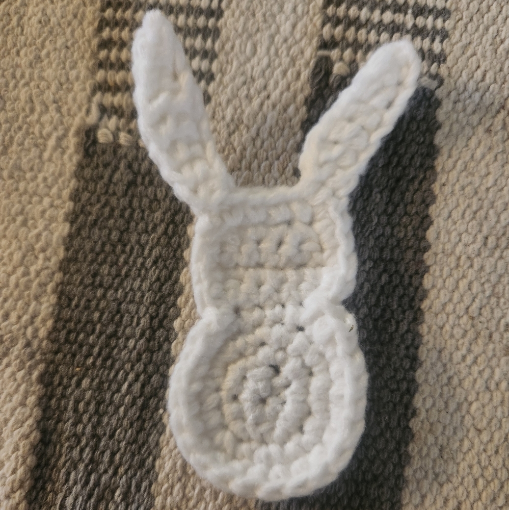 Crochet bunny appliques